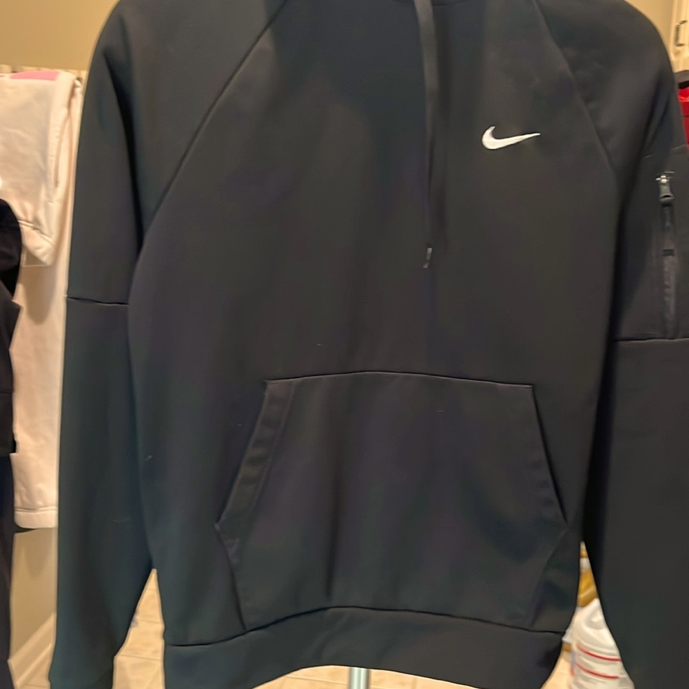 Nike Black Pullover Hoodie Sweatshirt